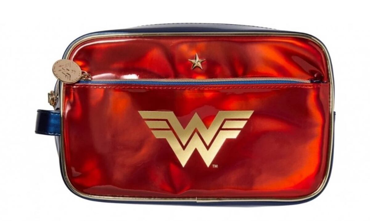 Así se cuidan la piel las superheroínas: conoce la nueva colección de ‘skin care’ de Wonder Woman
