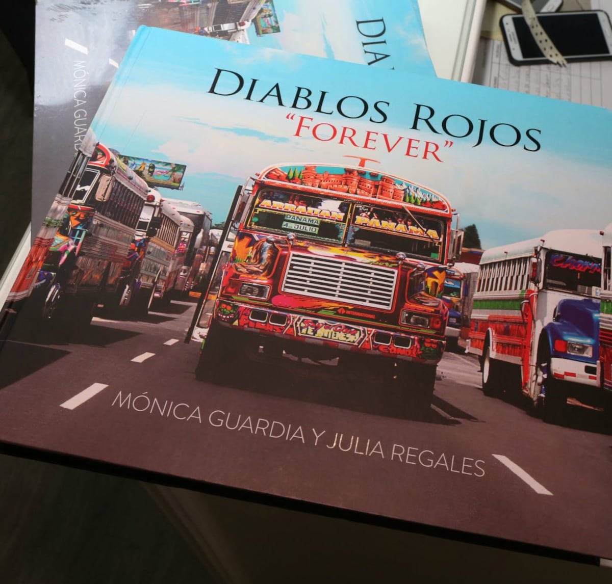 Mónica Guardia y Julia Regales, las doctoras en ‘diablos rojos’