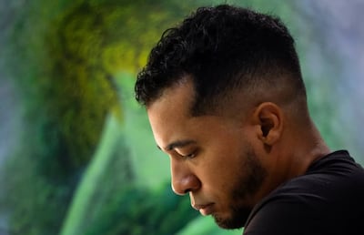 “Mi labor es caricaturizar a estos personajes”: Víctor Álvarez, el artista que crea los muñecos de año viejo en Chame