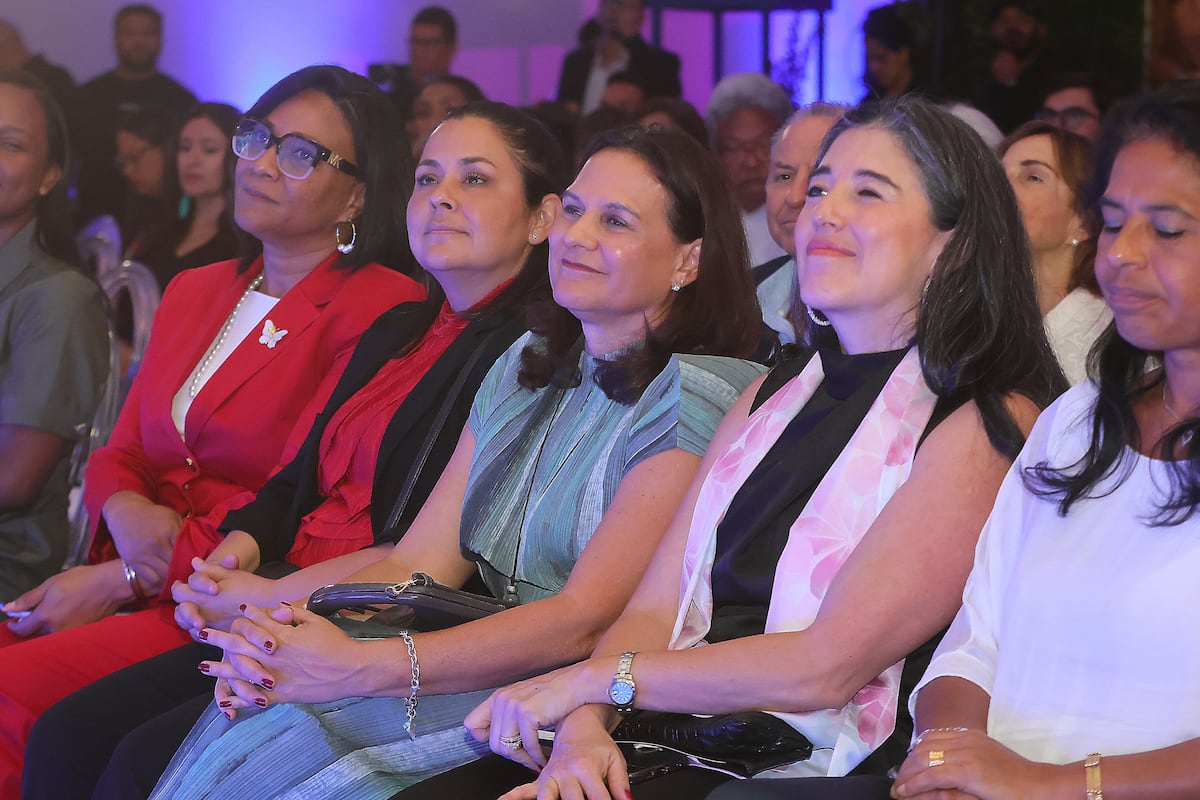Global Bank celebró la gala de la segunda edición del premio “Mujeres Únicas: Construyendo un Futuro Sostenible”