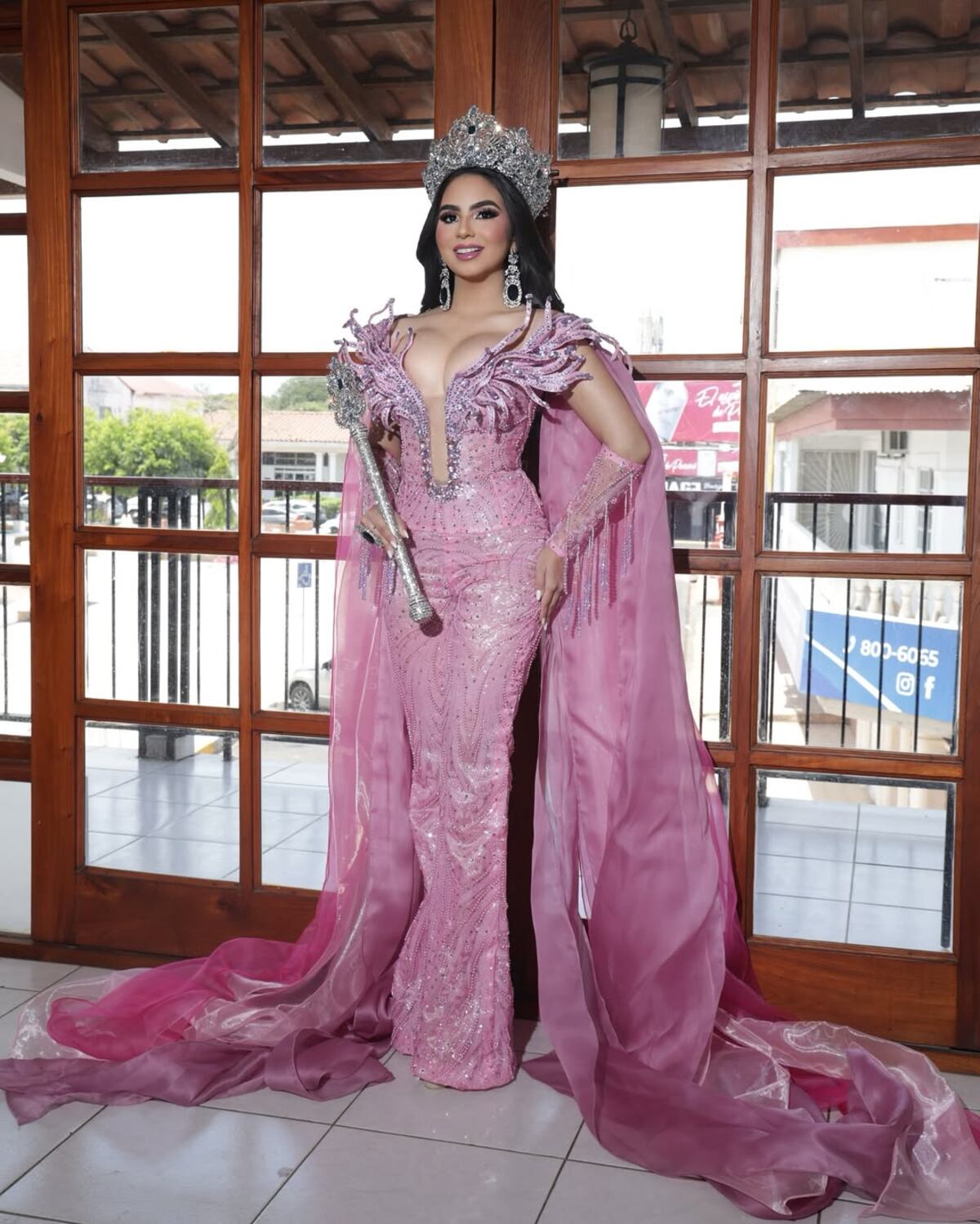 Así vistieron las reinas de Calle Abajo durante su caravana del triunfo