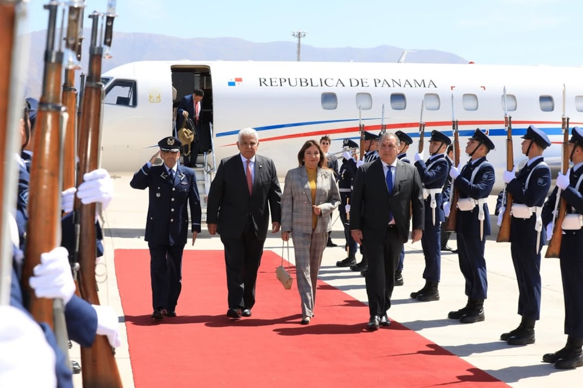 Nuevo viaje de la pareja presidencial: el presidente José Raúl Mulino y su esposa Maricel juntos en Chile