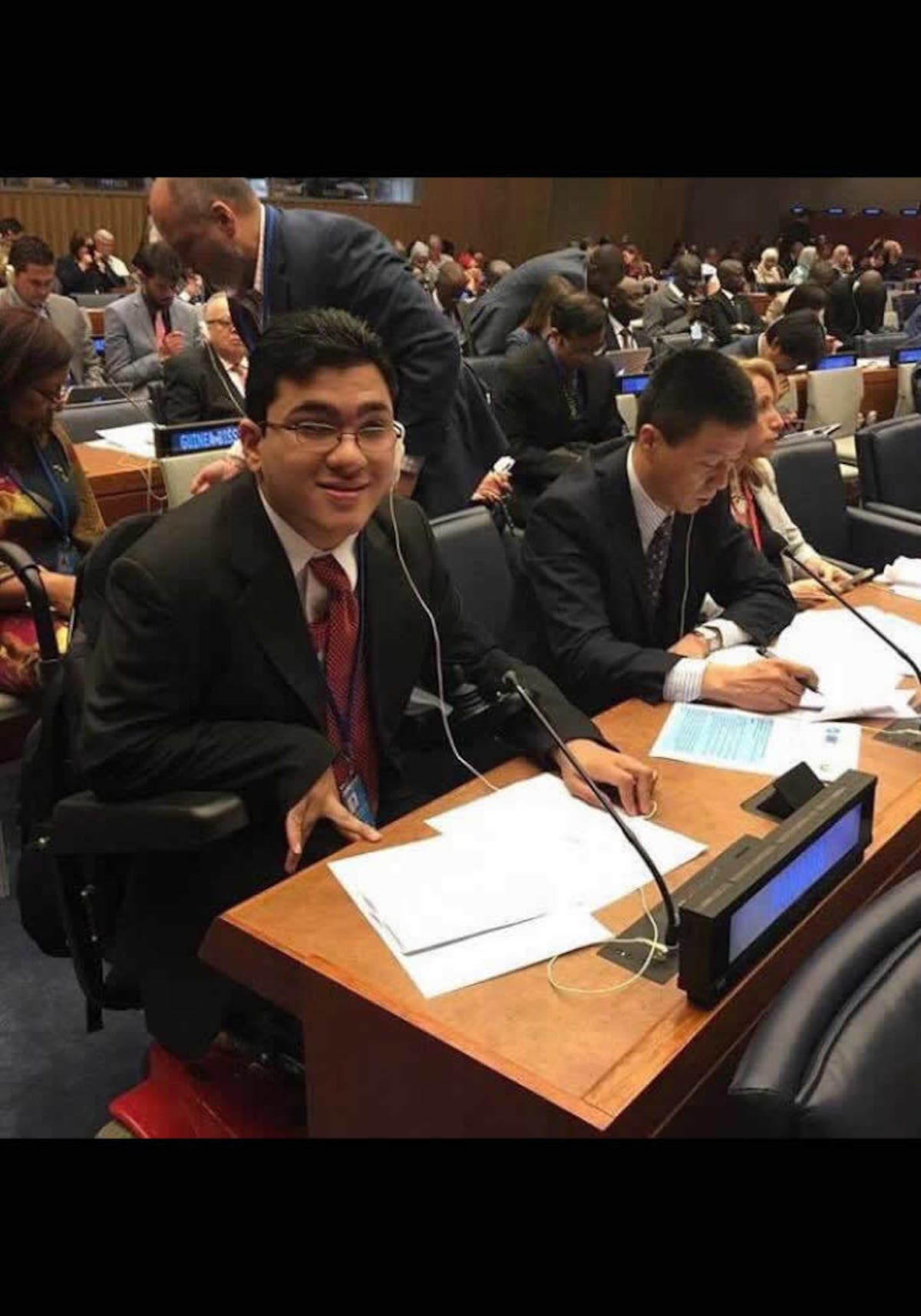 En su debut como escritor, Juanpi Dolande inspira con su historia de vida