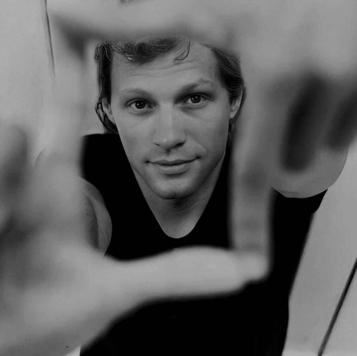 10 fotos que demuestran que Jon Bon Jovi permanece en nuestra lista #GuaposdeEllas 