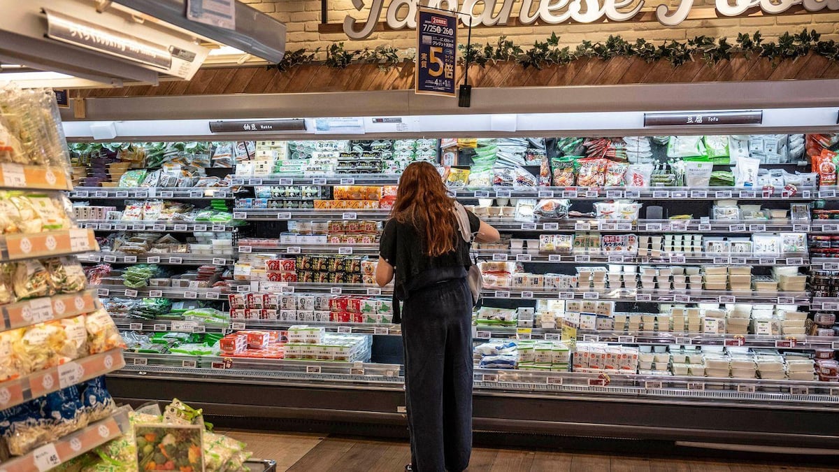 Por qué cada vez más turistas disfrutan visitando supermercados durante sus vacaciones