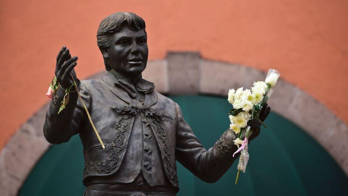 “La ambigüedad sexual le dio a Juan Gabriel en México una libertad que resonó en un pueblo acostumbrado a no decir las cosas”