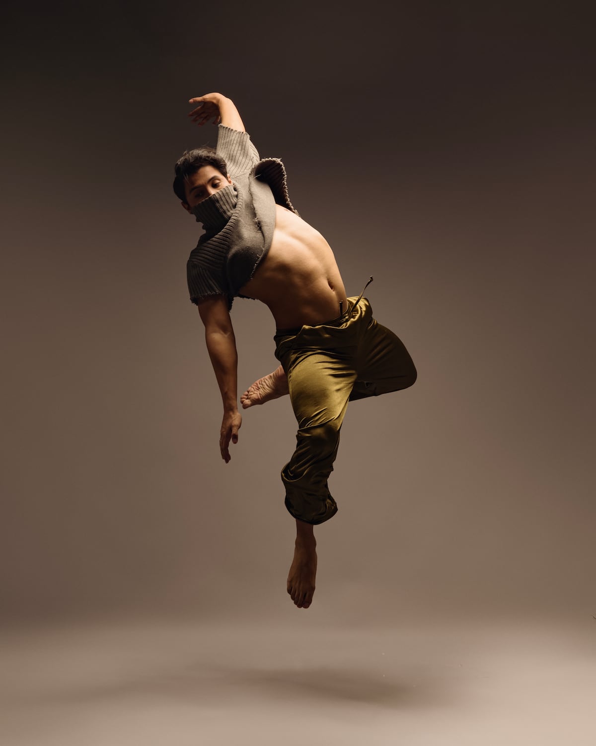 ‘Todavía hay instituciones que creen que los aplausos pagan las cuentas’ el bailarín Félix Ruíz habla sobre el futuro de la danza en Panamá