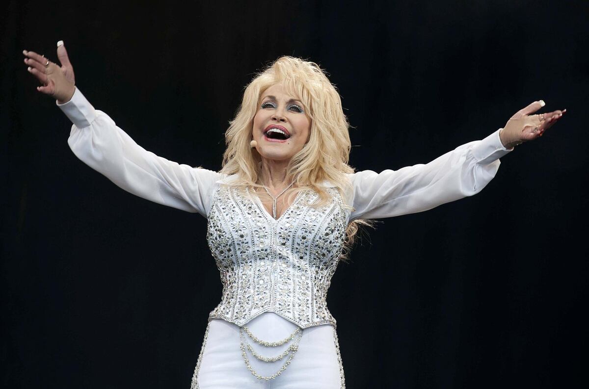 Tom Cruise y Dolly Parton recibirán un Óscar honorífico
