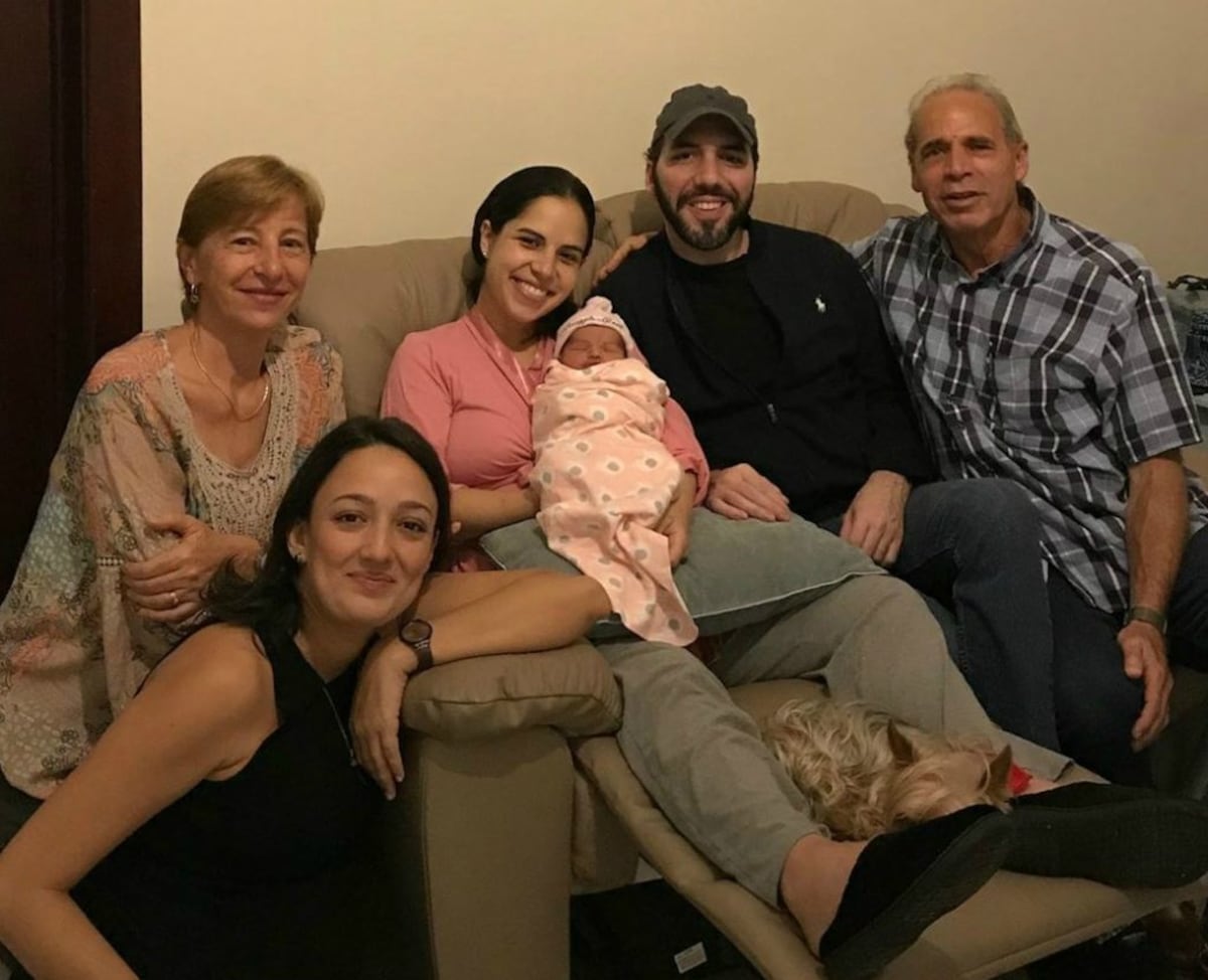 Emma nació en casa: historia de un parto casero durante la cuarentena