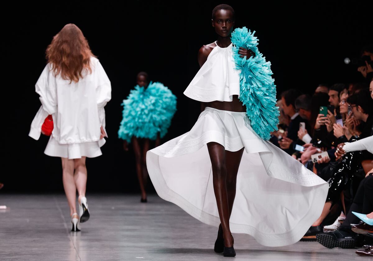 Diseños vanguardistas en París Fashion Week