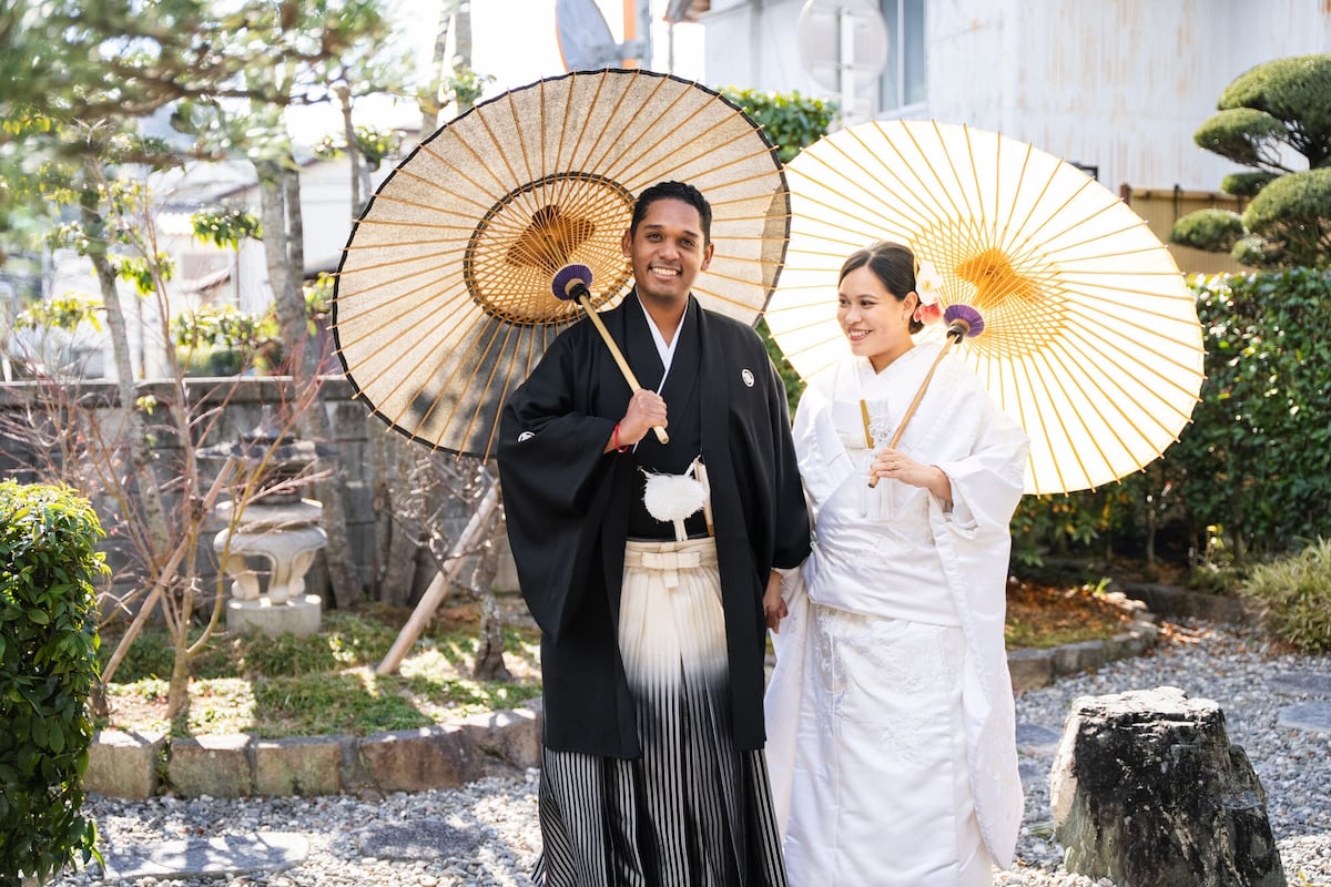 Él periodista y ella maestra: la historia de los panameños que decidieron casarse en Japón