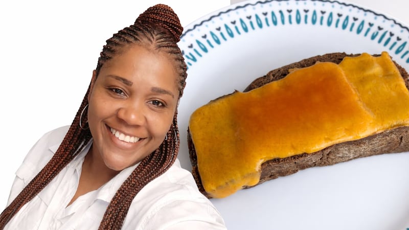 El bon y la memoria familiar: la tradición que Derissa Simmons comparte desde su cocina