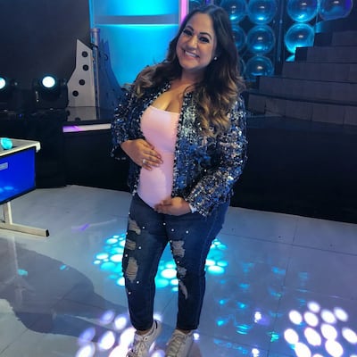 La presentadora Kathy Phillips ya es mamá