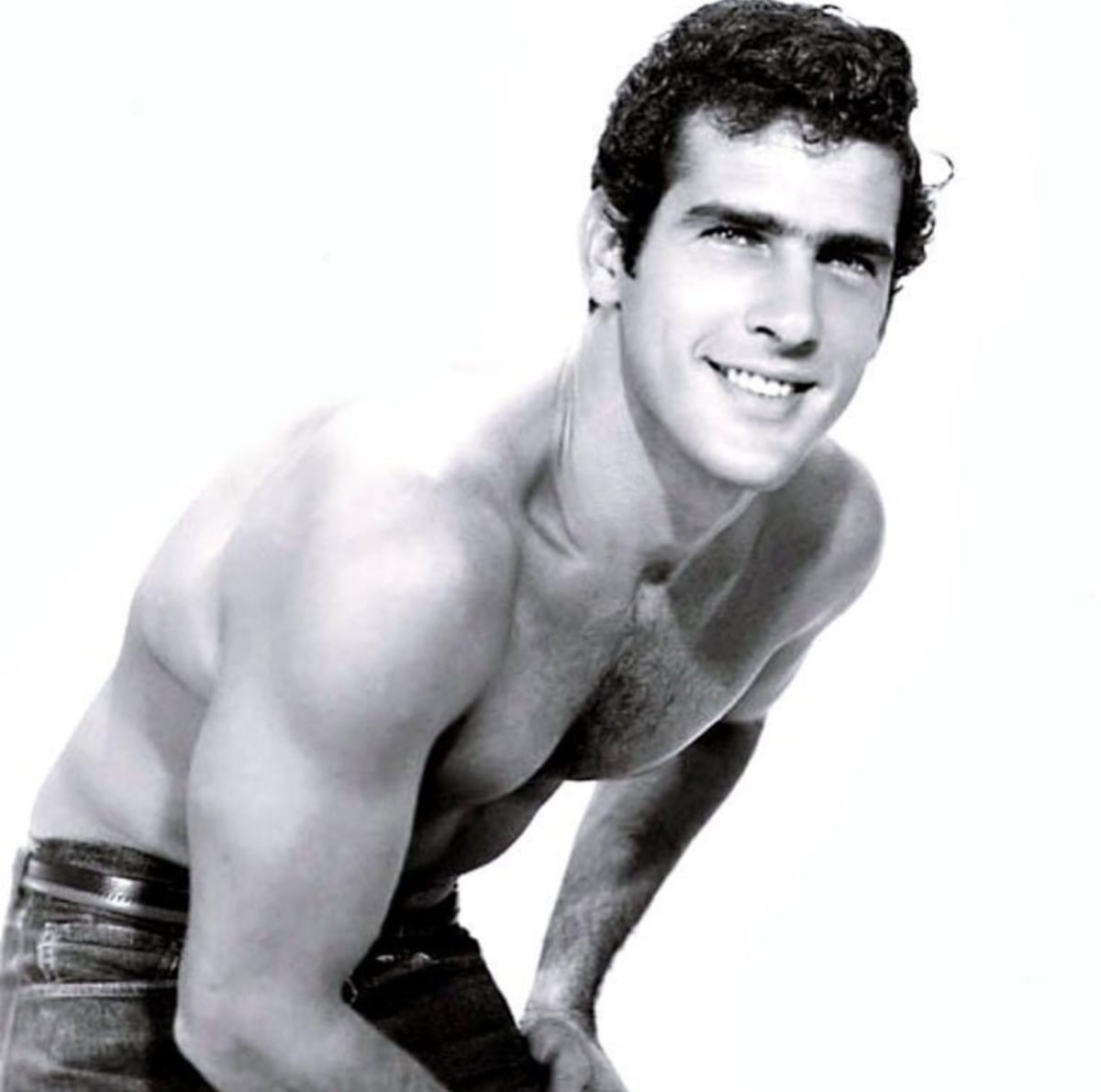 El legendario actor Andrés García murió a los 81 años