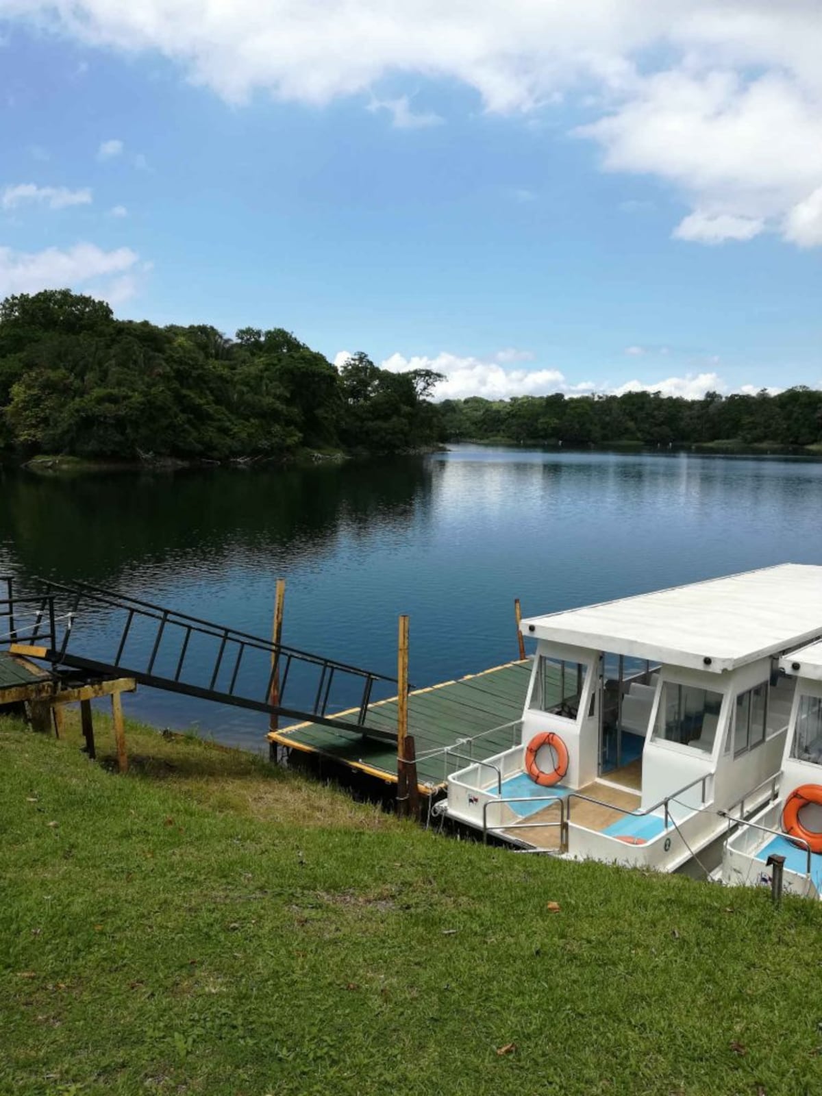 Recorrido ecoturístico hacia La Flor
