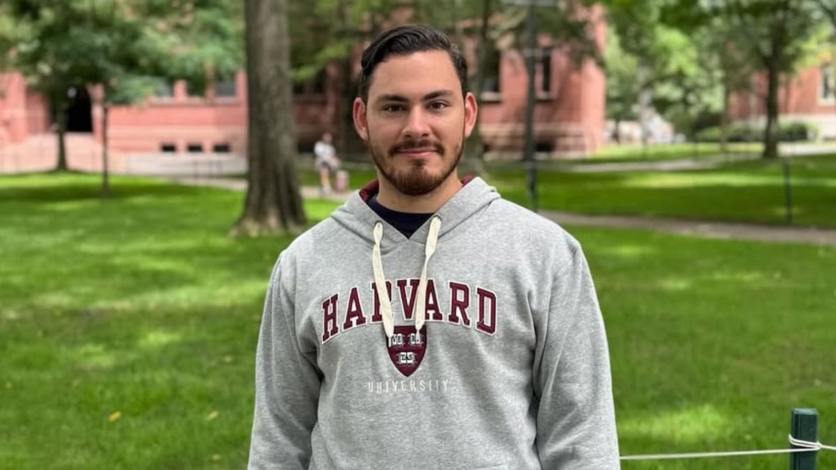 El ex diputado Juan Diego Vásquez inicia su maestría en Administración Pública en Harvard