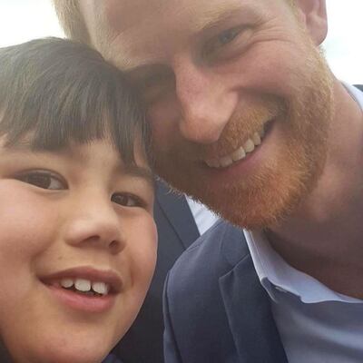 La conmovedora historia detrás del selfi del príncipe Harry