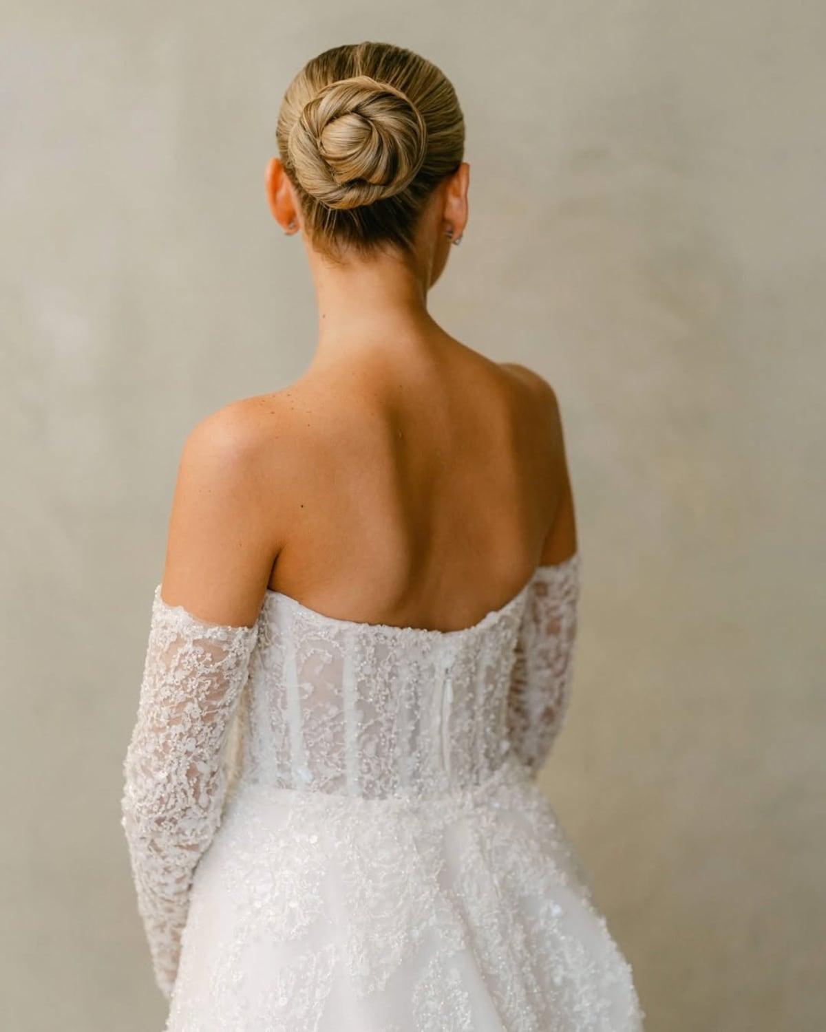 6 fotos de la boda de Ana Gretel Barreiro, hija de la presentadora Jenia Nenzen 