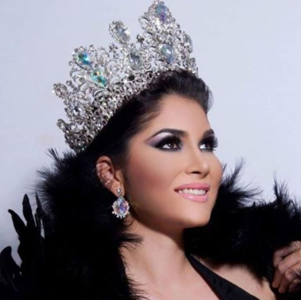 George Wittels, creador de coronas de ‘misses’ y reinas de Carnaval de Panamá