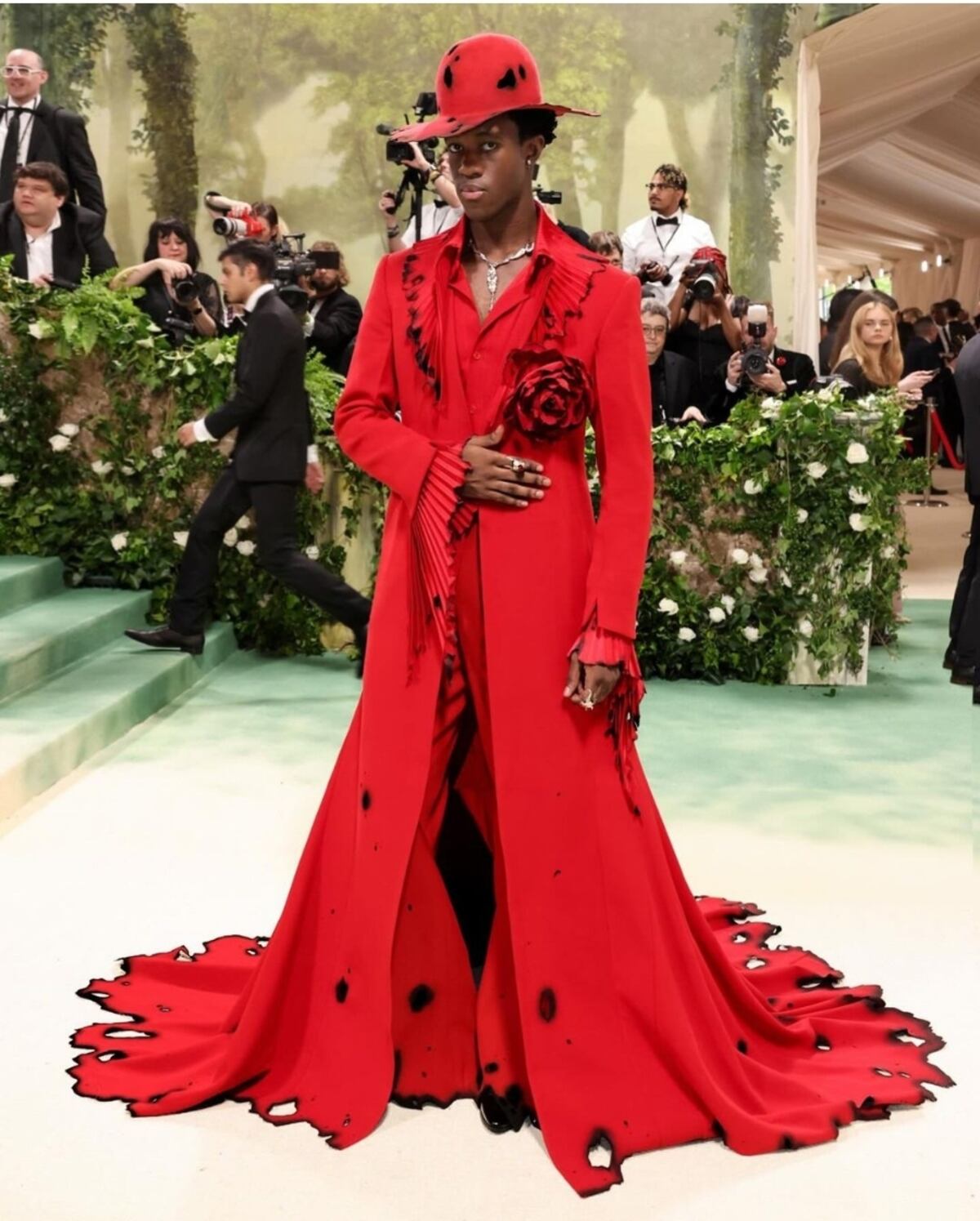 Las flores del Jardín del Tiempo: las celebridades mejor vestidas en la Gala del MET 2024