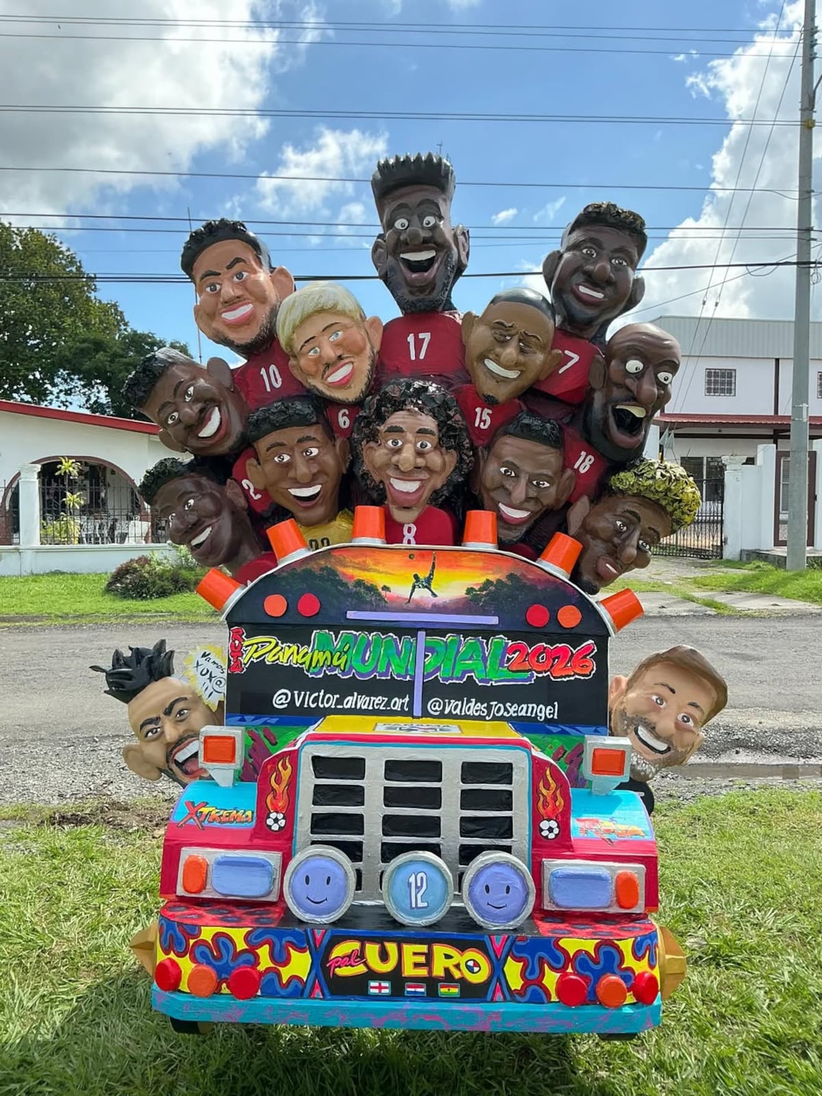 ‘La Demoledora’ y el ‘Diablo rojo de la Selección’: Llegan los muñecos de año viejo a Chame