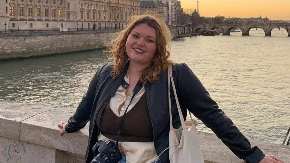 “Soy una mujer blanca nacida en una familia mestiza tras un error en un tratamiento de fecundación in vitro”