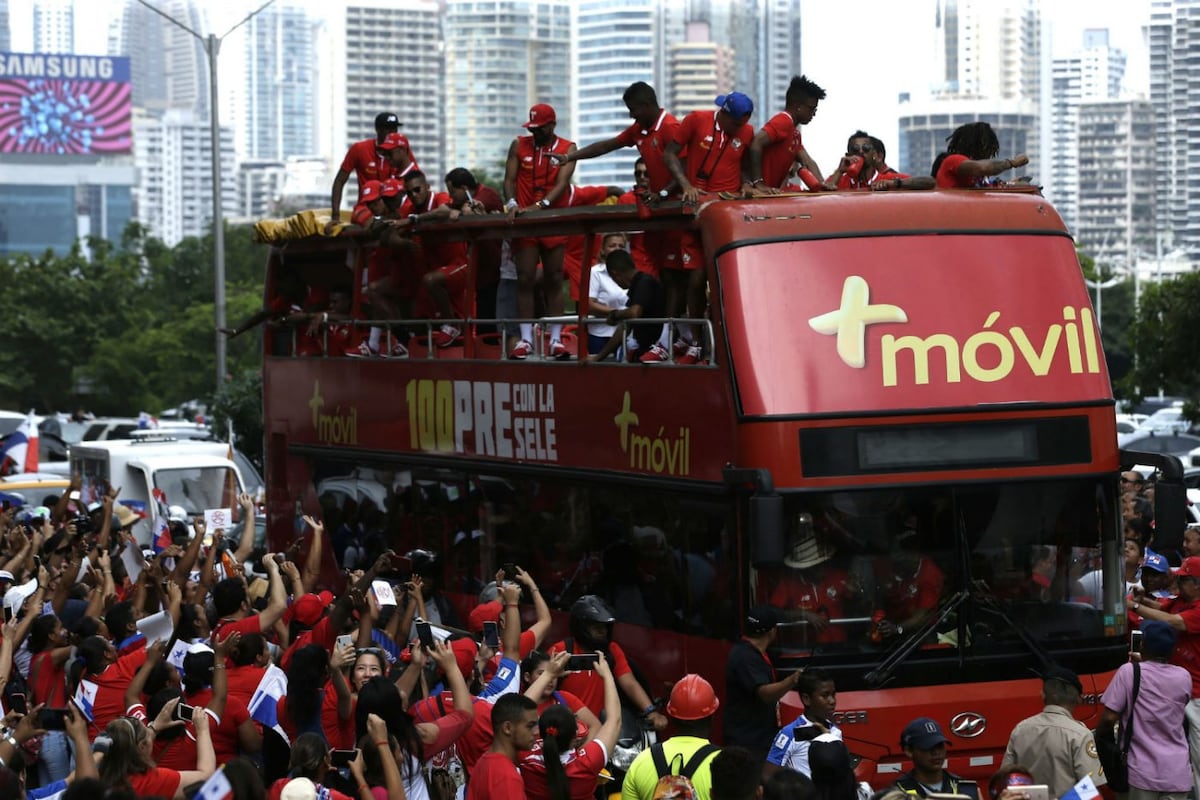 Imágenes de la Sele a su llegada a Panamá