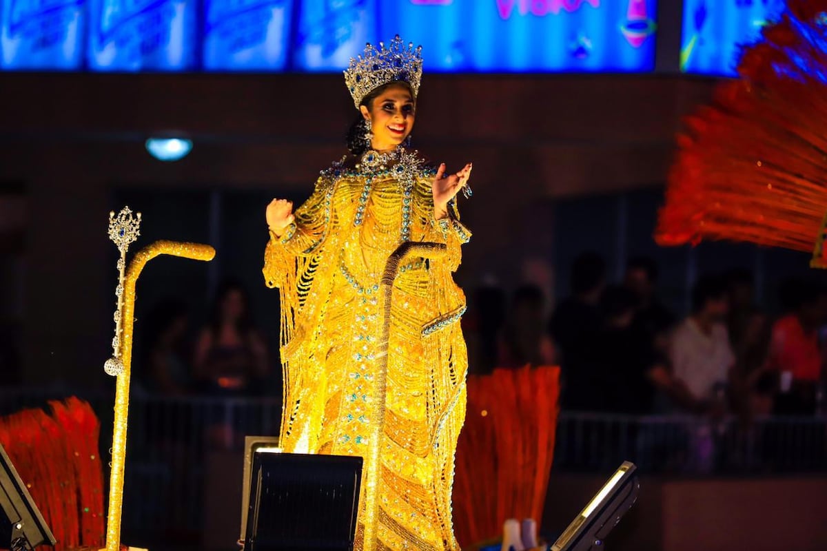 Fianeth Corro, reina de Calle Arriba de Las Tablas 2020 y el maratón de una reina durante los carnavales