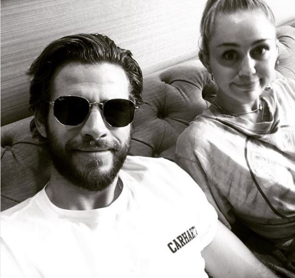 Miley Cyrus vacaciona junto a su prometido en Panamá