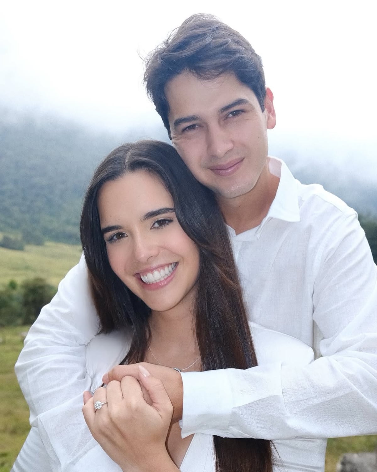Miss Venezuela 2021, Amanda Dudamel, se comprometió con su novio de la adolescencia, Daniel Roa Frías