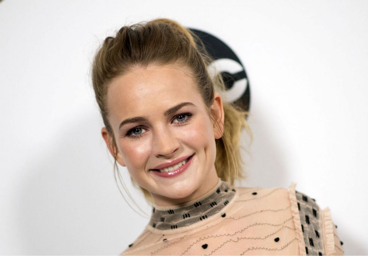 11 recogidos ‘despeinados’ para verte más joven