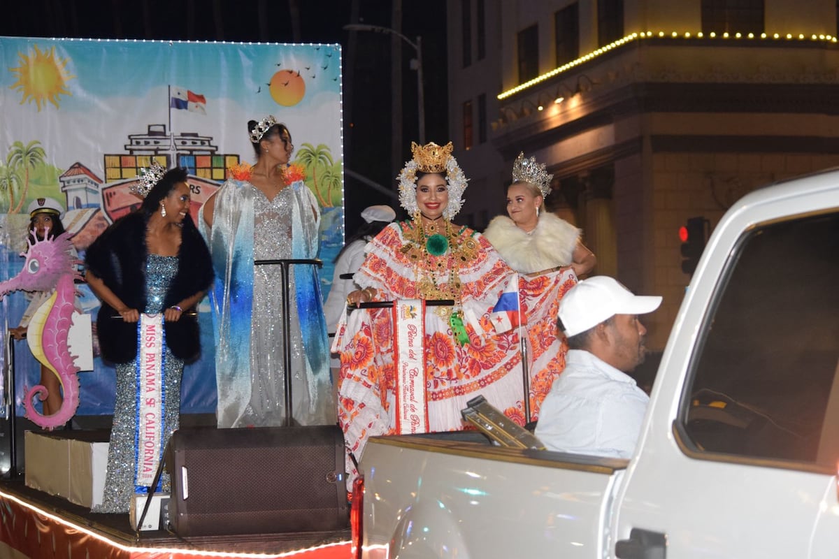 Desde Panamá a Los Ángeles: 124 estudiantes del IPA participaron en un desfile navideño en Hollywood y en Disneyland
