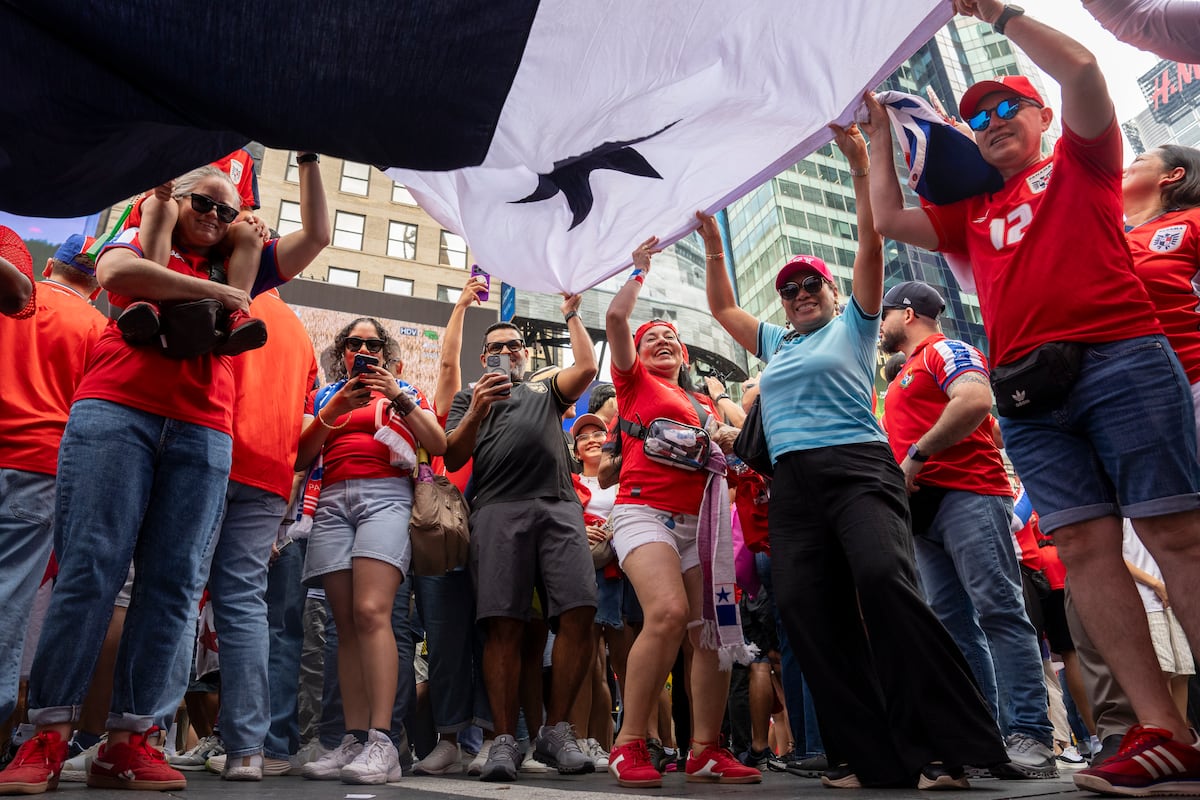 Fotos del banderazo panameño en Times Square, Nueva York, previo al partido contra Inglaterra