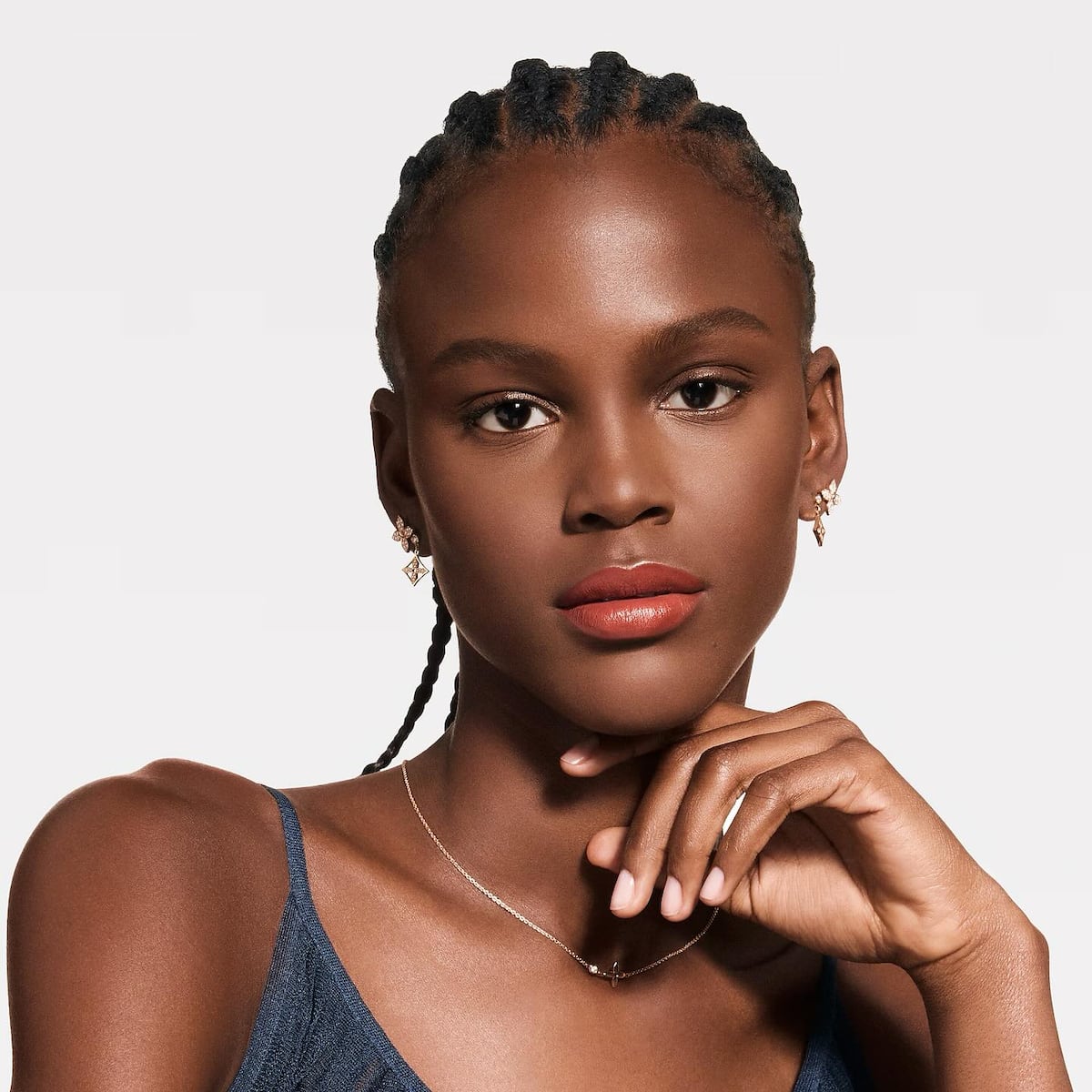 De hacer trenzas en su comunidad a la pasarela de Victoria’s Secret: Valentina Castro, la primera modelo colombiana en desfilar en el ‘fashion show’