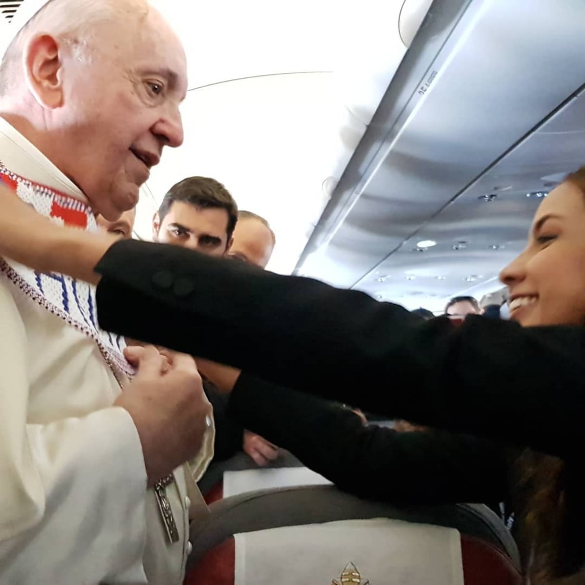 El collar de chaquiras Ngäbe-Buglé que usó el papa Francisco en su viaje a Panamá