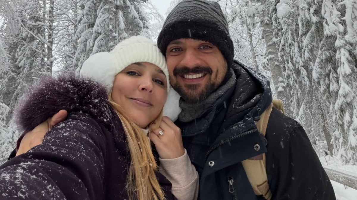 El actor panameño Andrés Morales se compromete con Gulliana Bissot De la Lastra bajo las auroras boreales