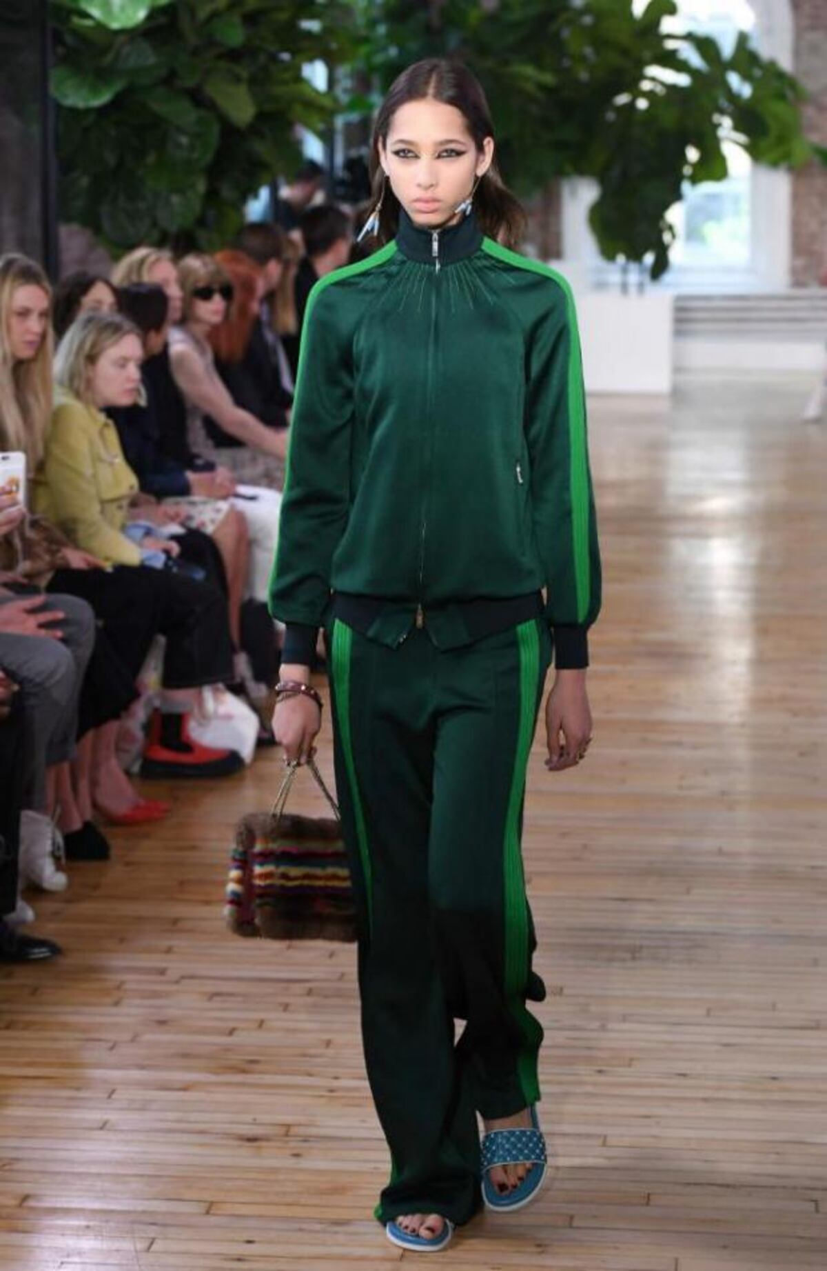 Onda deportiva en la colección ‘resort’ 2018 de Valentino.