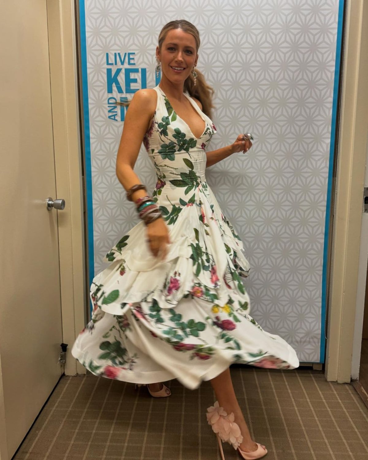 4 looks girly de la actriz Blake Lively