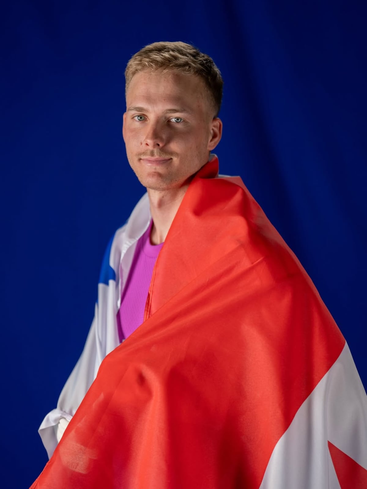 Las nuevas fotos de John Gunn, portero panameño, para poner como fondo de pantalla