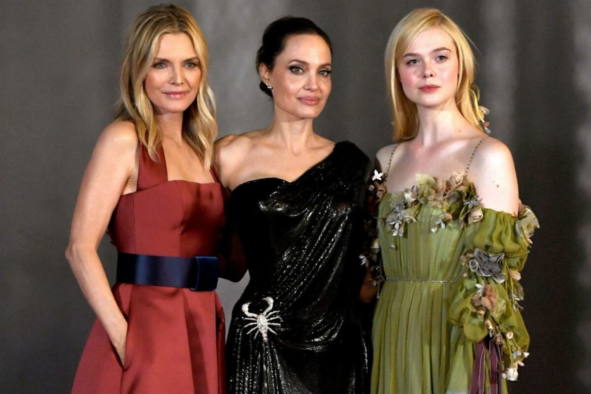 Angelina Jolie deslumbra con sus hijos en el estreno de ‘Maléfica: dueña del mal’