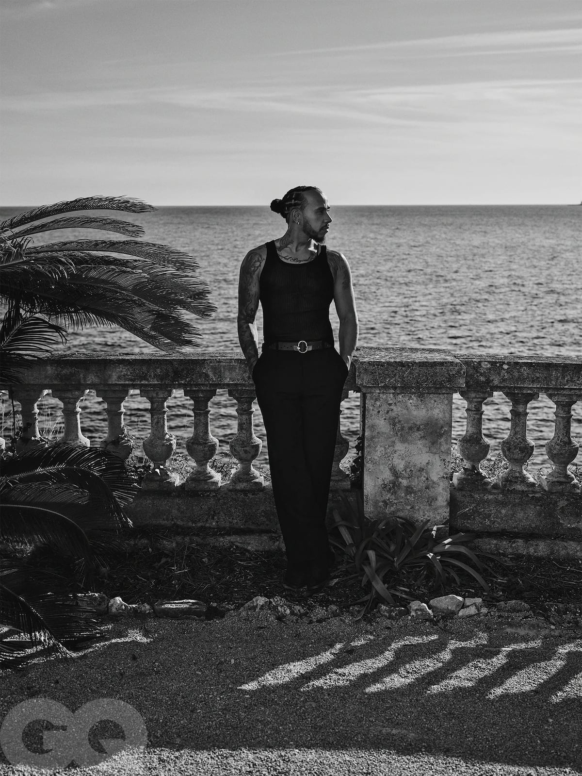 Brad Pitt, Lewis Hamilton y Damson Idris en la triple portada de la revista GQ por el estreno de la película F1