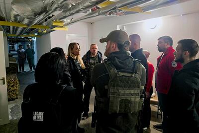 Angelina Jolie destaca la fortaleza de los ucranianos tras visitar Jersón