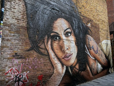 La música británica busca a la ‘heredera’ de Amy Winehouse 15 años después de su muerte