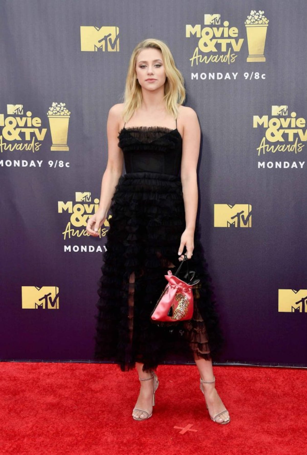 Trajes reveladores en la alfombra roja de los MTV Movies Awards 2018