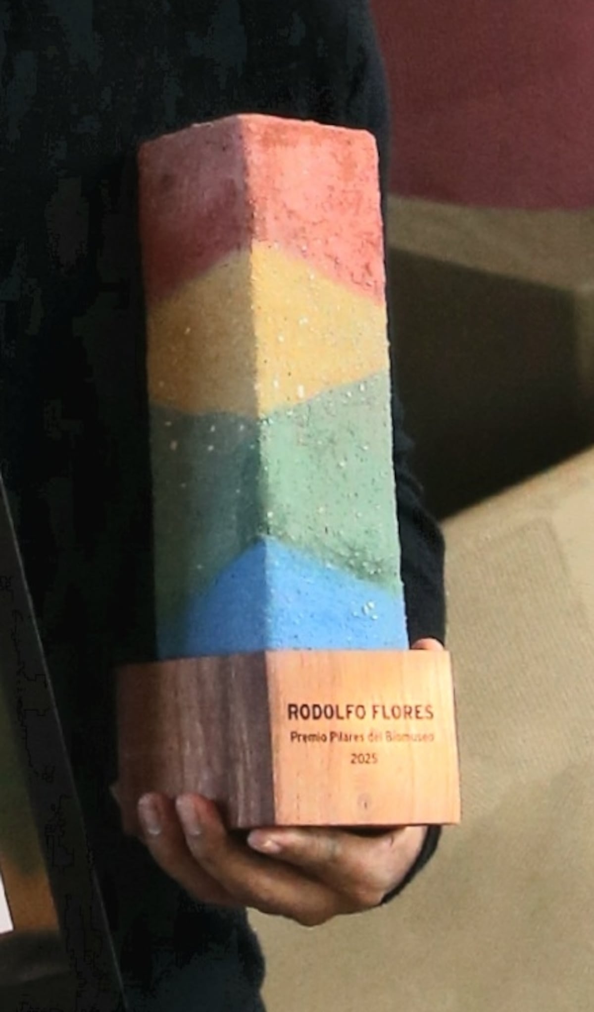 ‘Con la ciencia hay consciencia’: Rodolfo Flores es galardonado con el premio Pilares del Biomuseo 