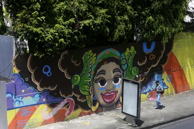 Murales urbanos en Ciudad de Panamá honran la naturaleza y el “progreso” del país