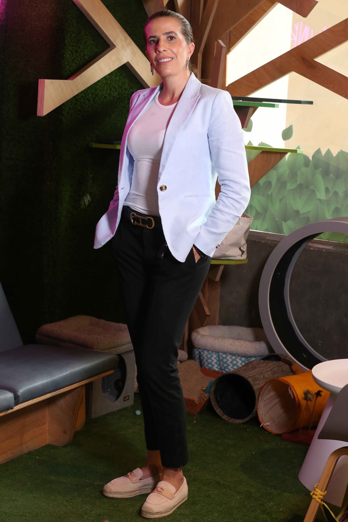 De no querer gatos a salvar más de 100: Laura Ospina y el poder transformador del amor felino