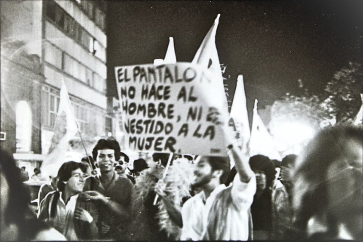 ‘Signs of Pride’, una campaña que trae al presente las pancartas de las primeras marchas del Orgullo LGBTIQ+