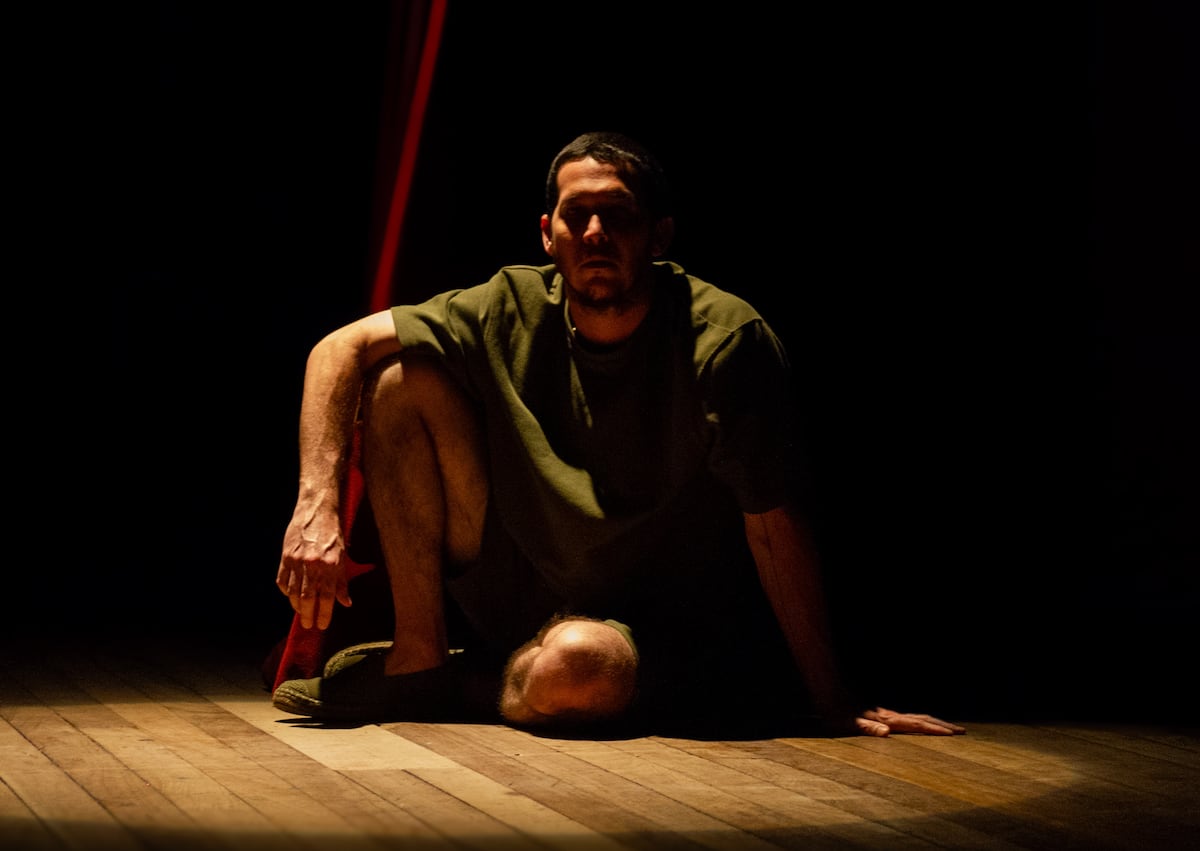 Saúl Rodríguez, el artista venezolano que reutiliza desechos para crear arte