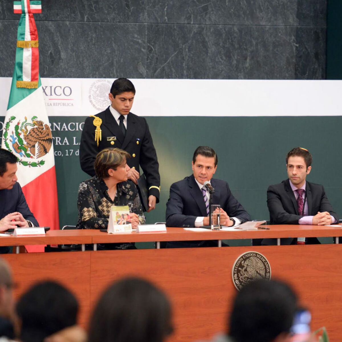 Eli Nassau: ‘Soy gay, ¡oy vey!’